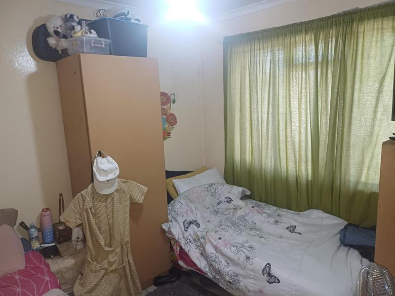 2 Bedroom Property for Sale in Grassy Park Western Cape